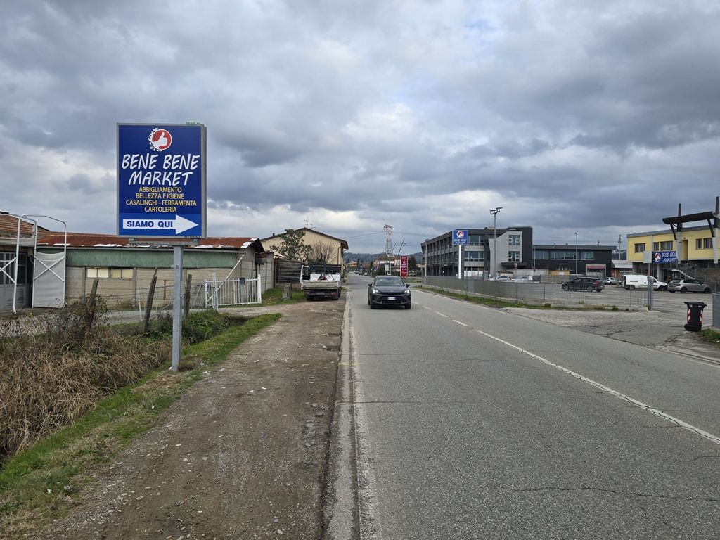 Impianto CARTELLONISTICA a Montelupo Fiorentino, in zona Yume Wok