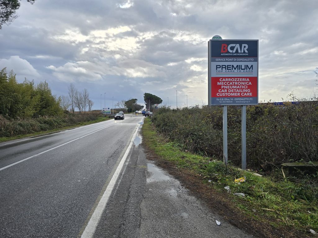 Impianto CARTELLONISTICA a San Giuliano Terme, in zona Max Factory