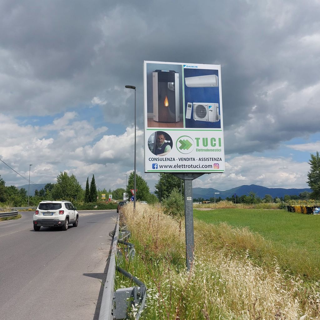 Impianto CARTELLONISTICA a Quarrata, in zona Ala Carburanti