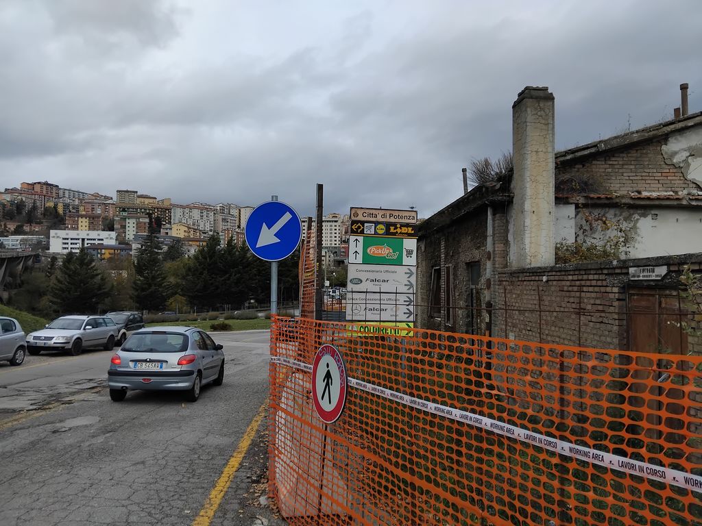 Impianto FRECCE / PREINSEGNE a Potenza, in zona Lo Spuntino