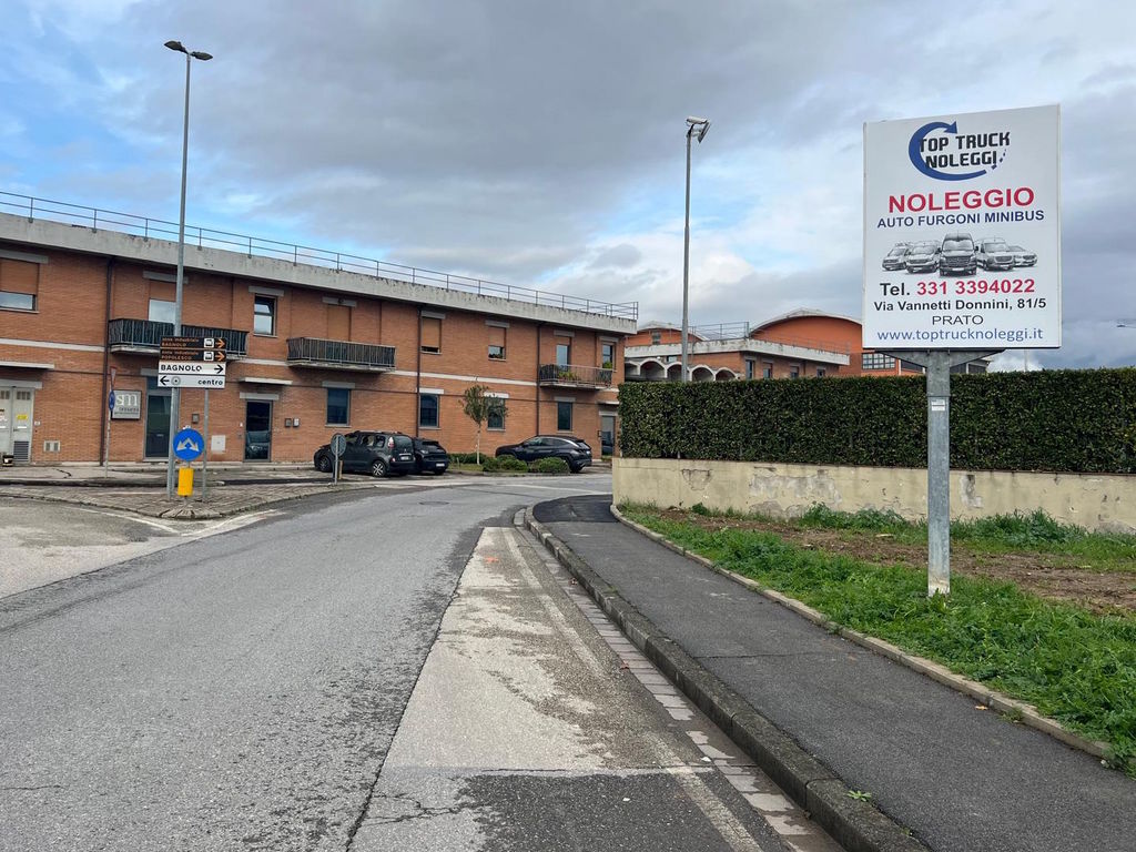 Impianto CARTELLONISTICA a Montemurlo, in zona Penny