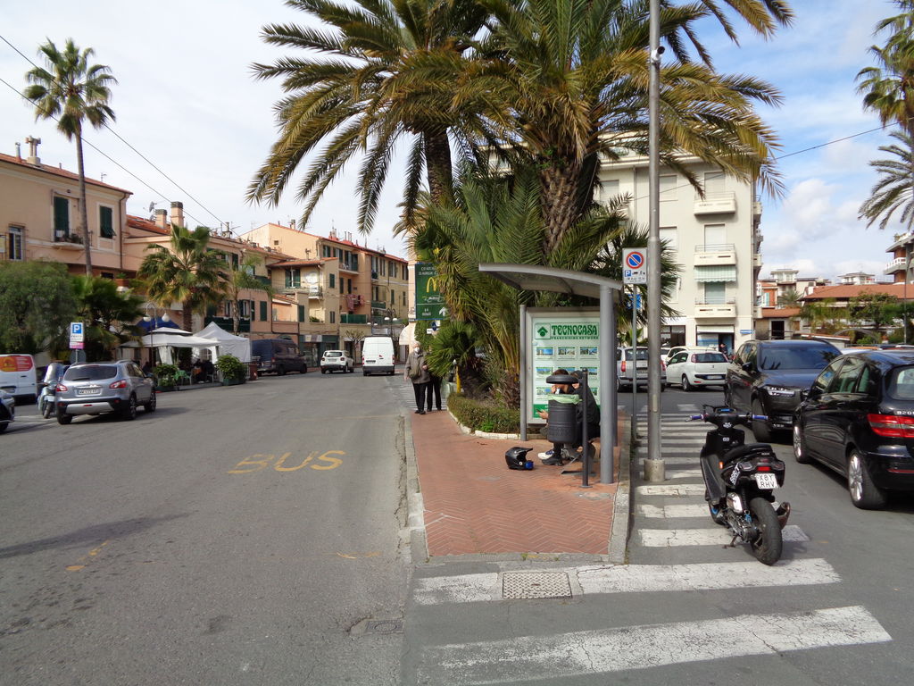 Impianto PENSILINA a Bordighera, in zona OK Market