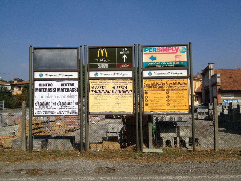 Impianto TABELLA a Codogno, in zona Bar 9 3/4