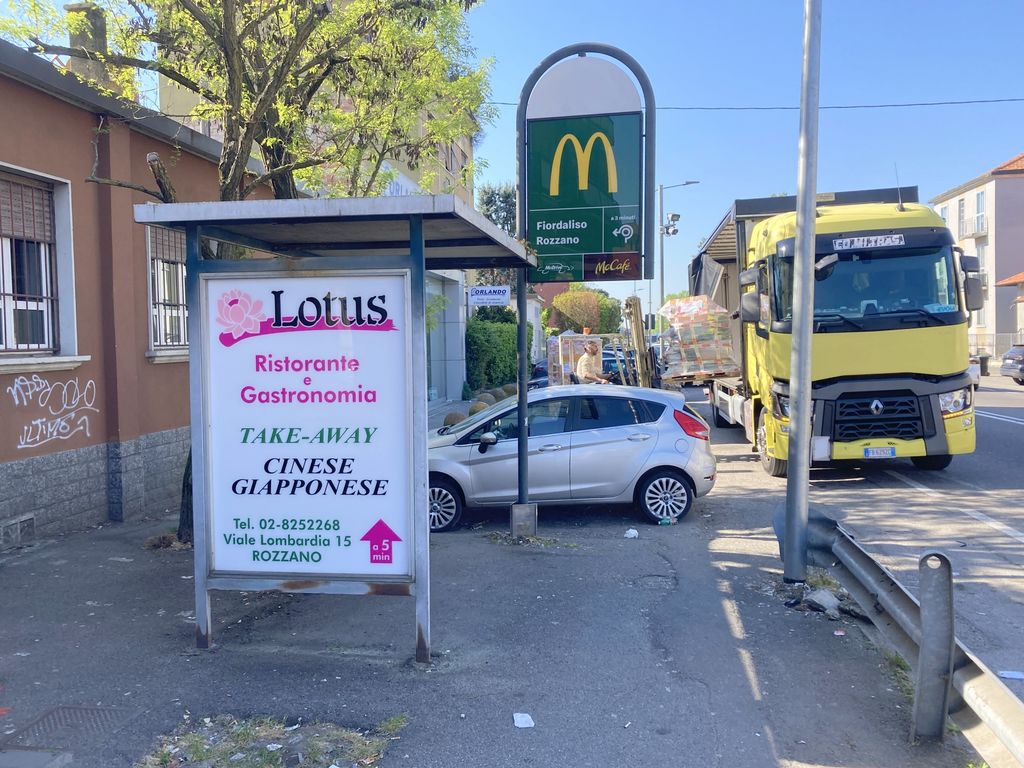 Impianto PENSILINA a Rozzano, in zona EFFE 11 BISTROT