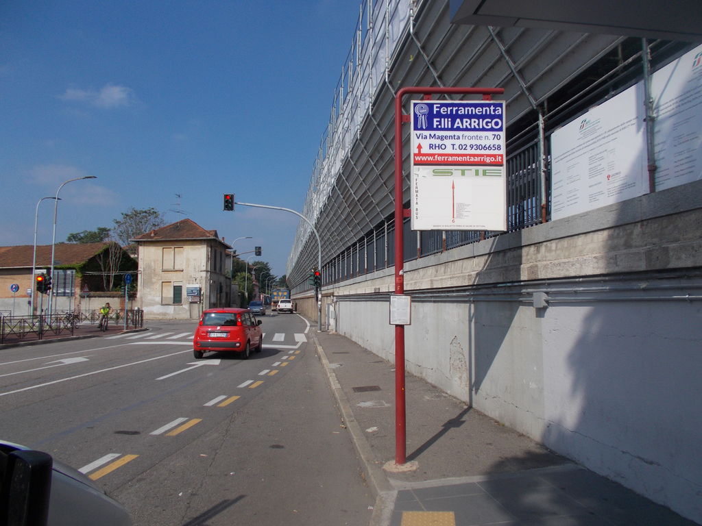 Impianto PALINA a Rho, in zona Centro Commerciale La Stazione