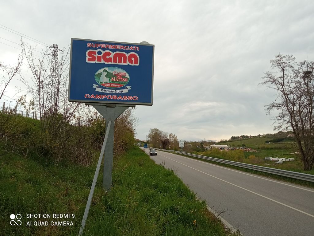Impianto CARTELLONISTICA a Campobasso, in zona Officina 921