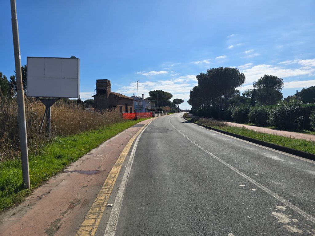 Impianto CARTELLONISTICA a Rosignano Marittimo, in zona L'Approdo