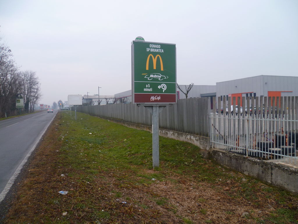 Impianto CARTELLONISTICA a Verderio, in zona Il Francolino