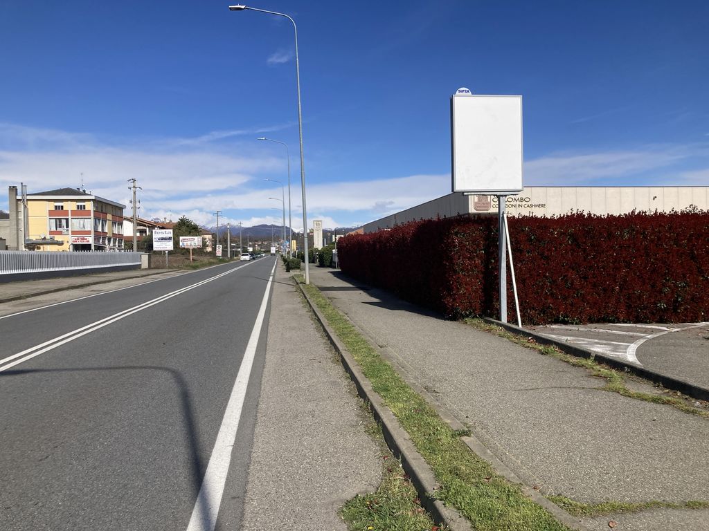 Impianto CARTELLONISTICA a Romagnano Sesia, in zona Pitt