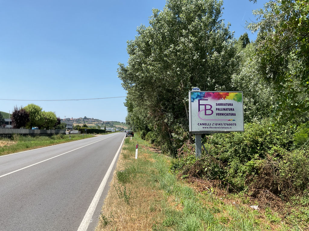 Impianto CARTELLONISTICA a Castelnuovo Calcea, in zona Agliano-Castelnuovo Calcea