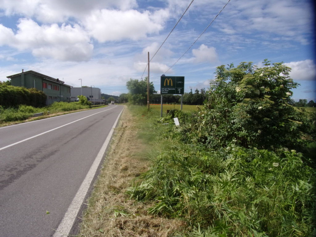 Impianto CARTELLONISTICA a Tortona