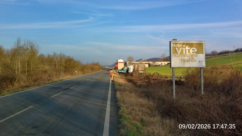 Impianto CARTELLONISTICA a Ozzano Monferrato, in zona Ozzano (bv. Quarti)