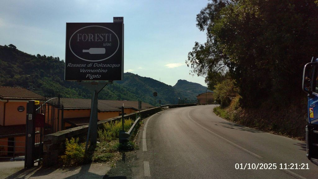 Impianto CARTELLONISTICA a Camporosso, in zona Chiesetta di San Rocco