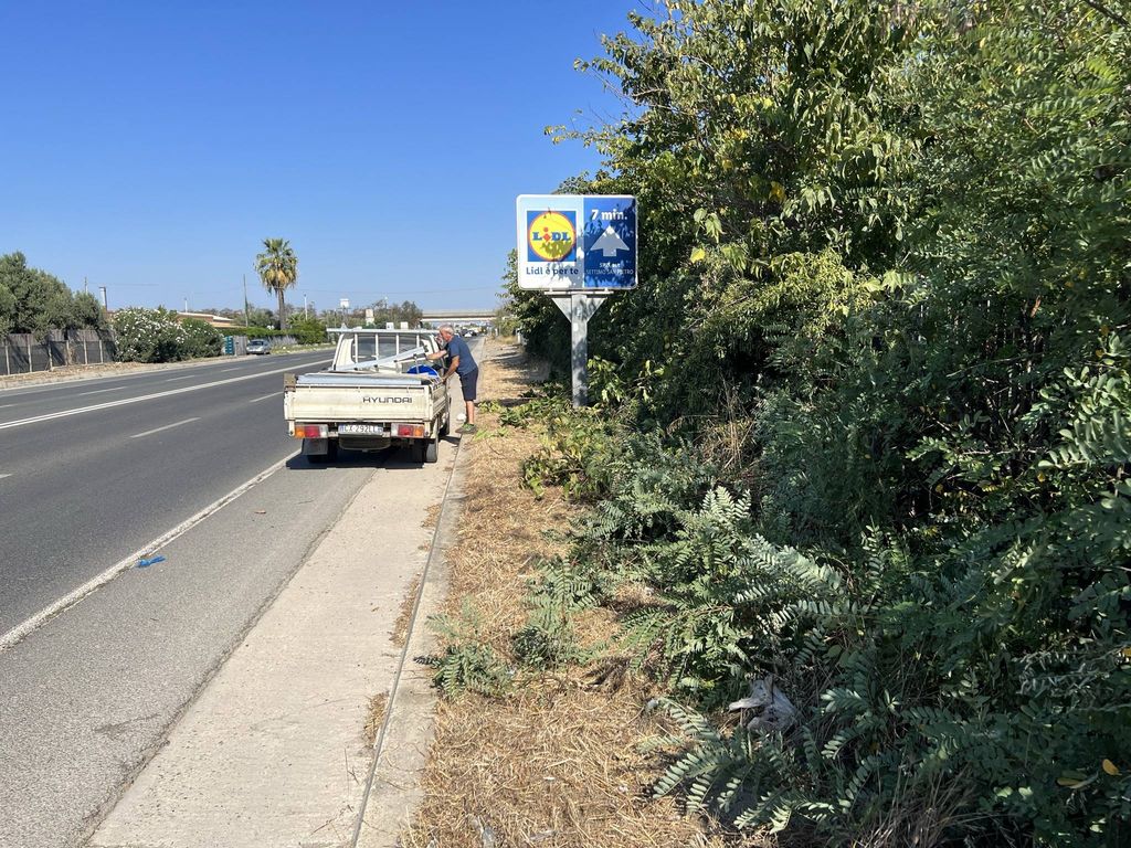 Impianto CARTELLONISTICA a Quartu Sant'Elena, in zona Il Casale
