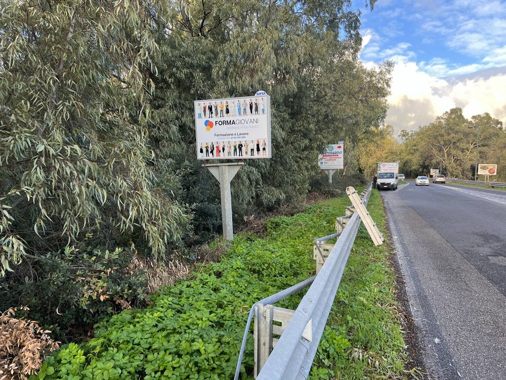 Impianto CARTELLONISTICA a Nuoro, in zona Trony