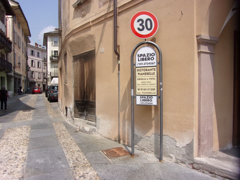 Impianto TABELLA a Varallo, in zona Chiesa di Santa Maria delle Grazie