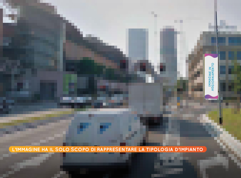 Tipologia VERTICAL BANNER a Milano, nei pressi di Calavera